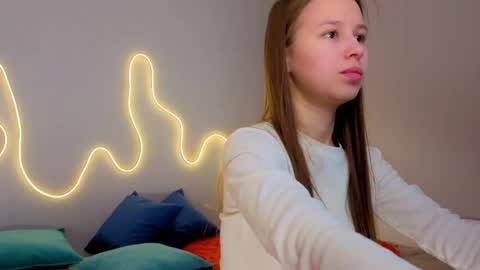 Emma online show from May 15, 2026, 1:34 am