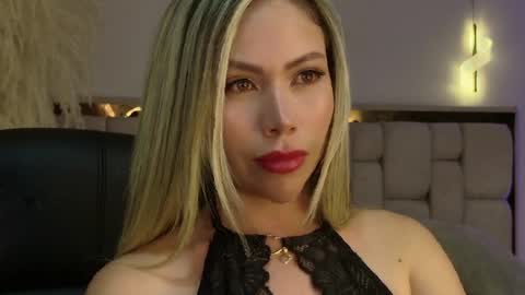 Snapshot of emma_coronel chatting on April 6, 2026, 11:05 pm emma coronel online show from April 6, 2026, 11:05 pm