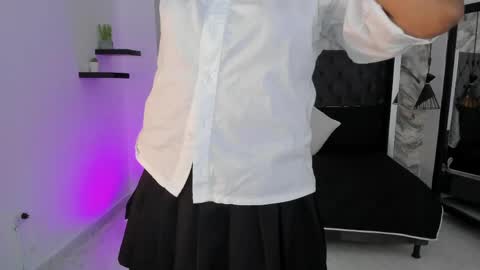Emma online show from April 27, 2026, 8:07 pm