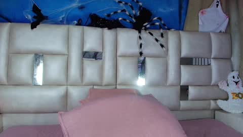 Emma online show from October 29, 2025, 3:09 am