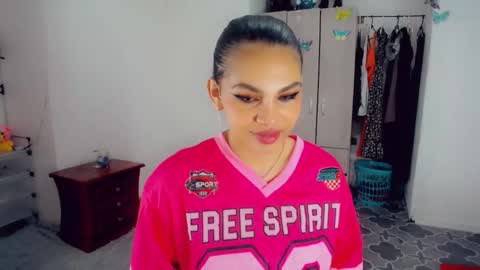 emma online show from September 17, 2025, 10:11 pm