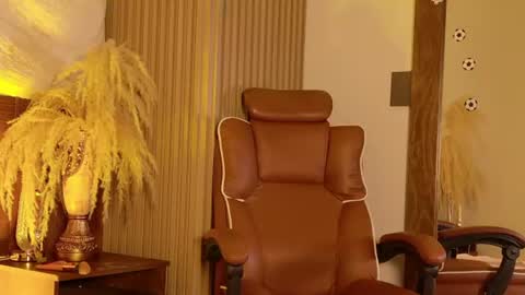 emma_dragon online show from July 2, 2026, 3:23 am