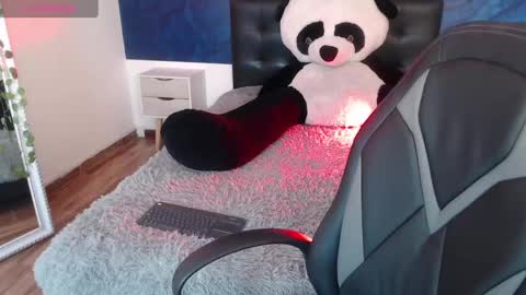 Emma  online show from January 2, 2025, 5:07 pm