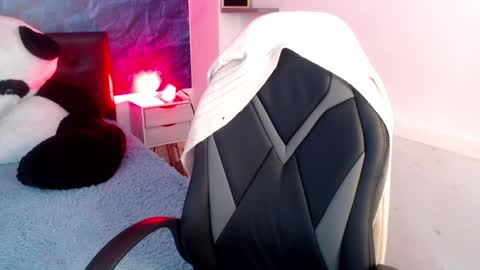 Emma  online show from January 24, 2025, 3:00 am