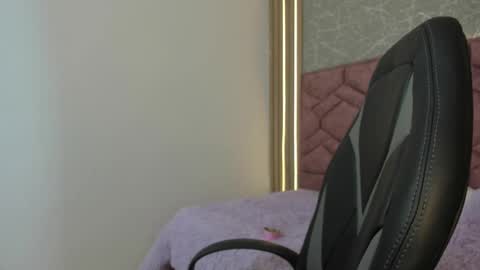 Emma  online show from February 11, 2025, 11:21 am