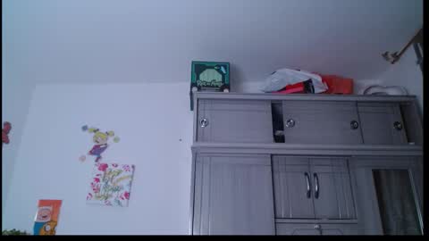 Emma jan  online show from January 18, 2026, 6:39 am