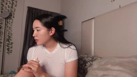 emma_johnson_ online show from January 24, 2025, 1:45 am