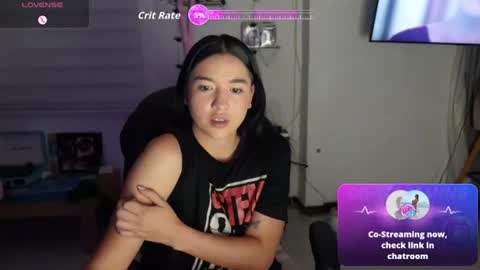 Snapshot of emma_johnson_ chatting on June 12, 2026, 1:48 am emma_johnson_ online show from June 12, 2026, 1:48 am