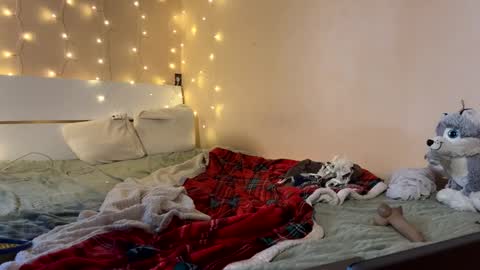 emma_just online show from January 24, 2025, 11:26 am