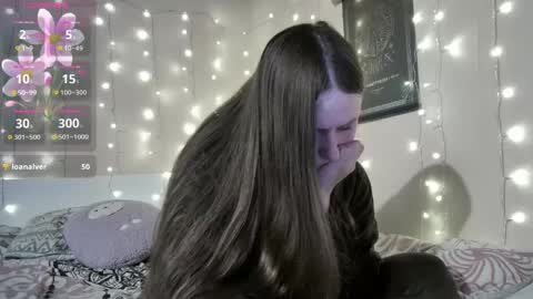 emma_just online show from April 25, 2026, 8:17 am
