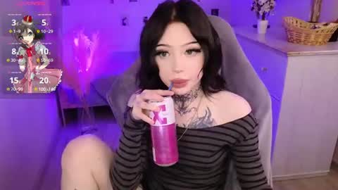 emma_kirks online show from June 17, 2026, 12:50 pm