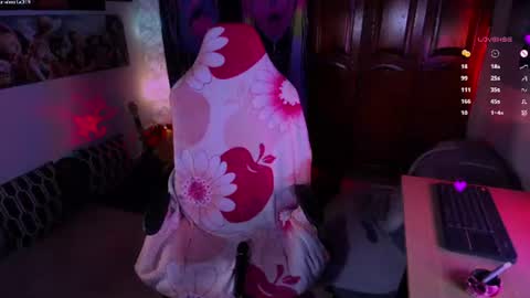 LUNA online show from June 11, 2026, 2:53 am