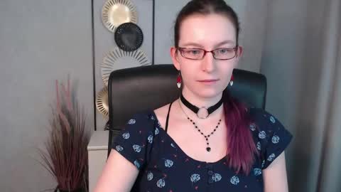 emma online show from December 17, 2024, 10:12 am