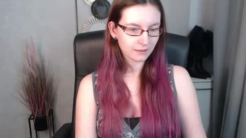 emma online show from February 6, 2025, 11:21 am