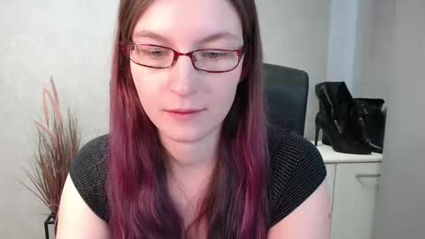 emma online show from February 18, 2025, 1:11 pm