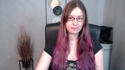 emma online show from March 3, 2025, 10:28 am