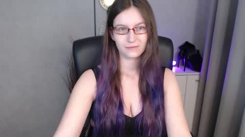 Snapshot of emma_lust94 chatting on October 6, 2025, 5:16 am emma online show from October 6, 2025, 5:16 am