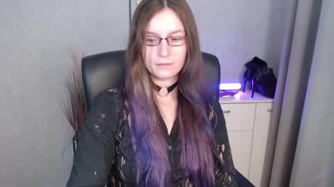 Snapshot of emma_lust94 chatting on October 7, 2025, 6:54 am emma online show from October 7, 2025, 6:54 am