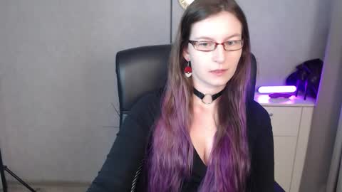 Snapshot of emma_lust94 chatting on October 27, 2025, 6:28 am emma online show from October 27, 2025, 6:28 am