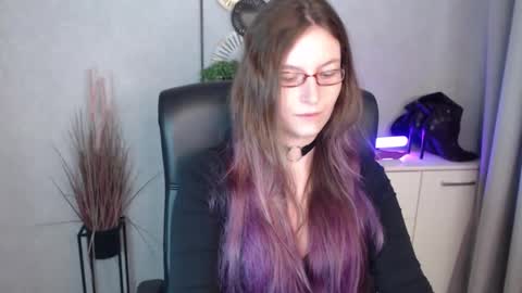 Snapshot of emma_lust94 chatting on October 28, 2025, 7:01 am emma online show from October 28, 2025, 7:01 am