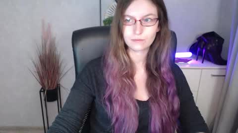 Snapshot of emma_lust94 chatting on October 30, 2025, 6:48 am emma online show from October 30, 2025, 6:48 am