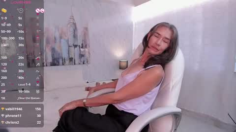 Emma  online show from December 5, 2024, 3:28 pm