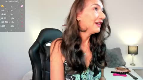 Emma  online show from May 5, 2026, 11:29 am