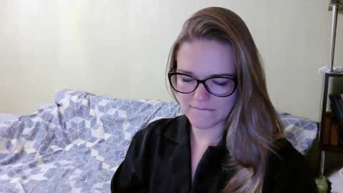 Snapshot of emma_misty_ chatting on October 23, 2025, 5:33 pm emma_misty_ online show from October 23, 2025, 5:33 pm