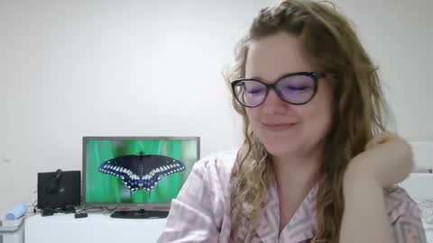 Snapshot of emma_misty_ chatting on March 2, 2026, 8:26 pm emma_misty_ online show from March 2, 2026, 8:26 pm