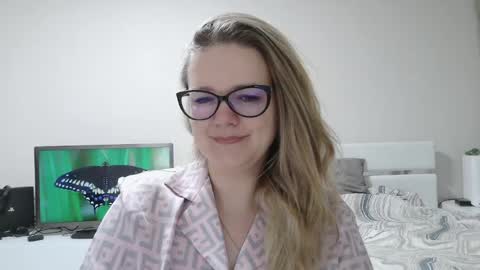 Snapshot of emma_misty_ chatting on March 18, 2026, 8:12 pm emma_misty_ online show from March 18, 2026, 8:12 pm