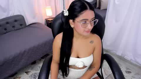 emma_morrison online show from October 10, 2025, 1:37 am
