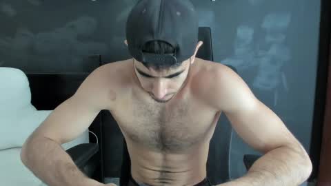 Snapshot of emma_muscle_ chatting on February 22, 2025, 9:26 pm emma online show from February 22, 2025, 9:26 pm