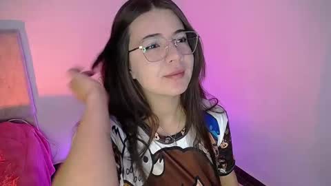 Emma online show from September 17, 2025, 11:39 pm