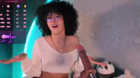 Snapshot of emma_nakamura chatting on September 21, 2025, 5:31 am online show from September 21, 2025, 5:31 am