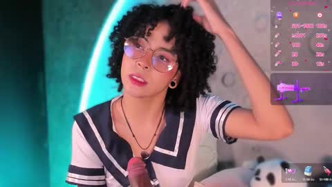 Snapshot of emma_nakamura chatting on October 6, 2025, 10:23 am online show from October 6, 2025, 10:23 am