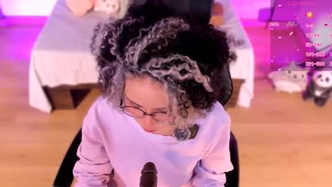     online show from February 15, 2026, 12:36 pm