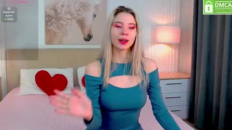 Snapshot of emma_plux chatting on February 15, 2025, 4:14 am Emma online show from February 15, 2025, 4:14 am