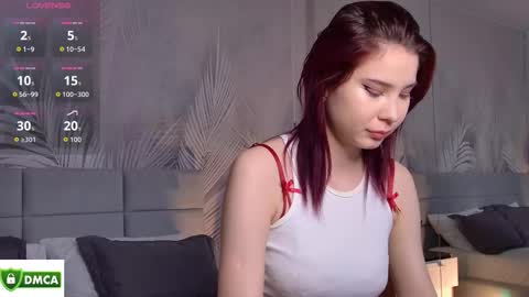 Snapshot of emma_plux chatting on October 15, 2025, 8:03 am Emma online show from October 15, 2025, 8:03 am