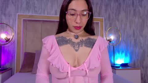 Snapshot of emma_rouse69 chatting on April 18, 2026, 3:43 am Emma Rouse Independent Model online show from April 18, 2026, 3:43 am