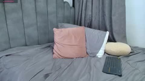 Snapshot of emma_saenz01 chatting on May 14, 2026, 11:44 pm emma_saenz01 online show from May 14, 2026, 11:44 pm