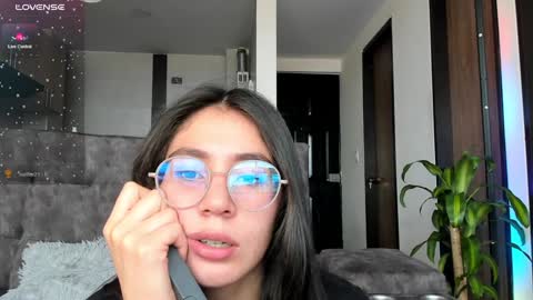 Emma online show from December 18, 2024, 5:31 pm
