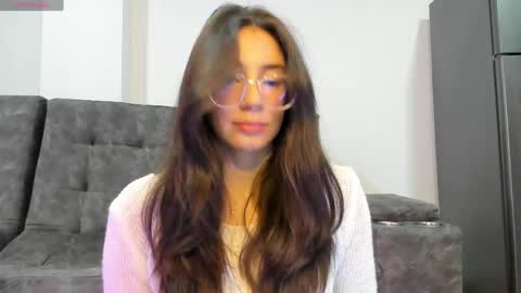 Emma online show from May 18, 2026, 3:35 am