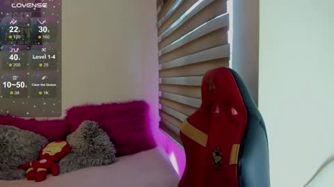 Snapshot of emma_soffia chatting on April 12, 2026, 1:05 pm EMMA online show from April 12, 2026, 1:05 pm