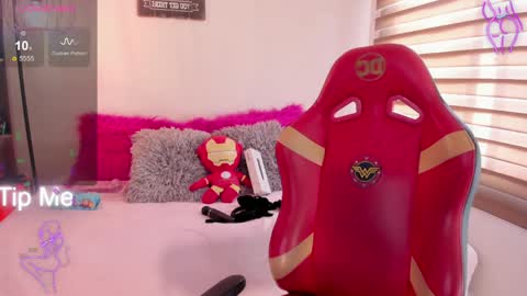 Snapshot of emma_soffia chatting on April 30, 2026, 9:30 pm EMMA online show from April 30, 2026, 9:30 pm