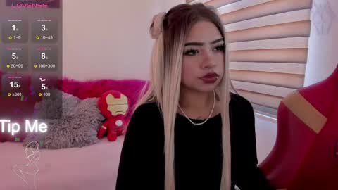 Snapshot of emma_soffia chatting on May 9, 2026, 3:06 pm EMMA online show from May 9, 2026, 3:06 pm