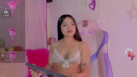 EMMA  online show from March 11, 2025, 9:59 pm