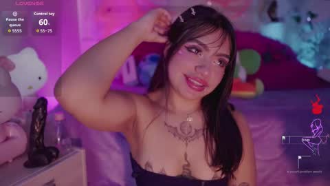 Snapshot of emma_soffia_ chatting on October 10, 2025, 5:45 pm EMMA online show from October 10, 2025, 5:45 pm