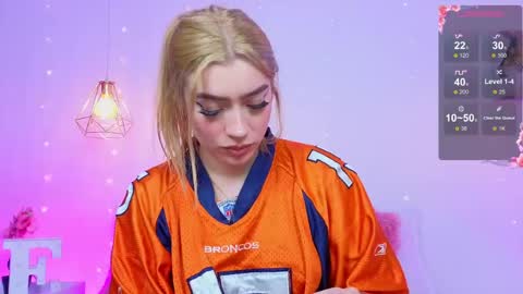 Snapshot of emma_softt chatting on May 18, 2026, 1:02 am Emma Softt online show from May 18, 2026, 1:02 am