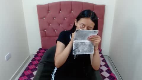 emma_thompson6 online show from October 11, 2025, 12:32 am