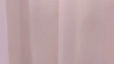 Snapshot of emma_torres__ chatting on December 4, 2024, 11:52 am Ema online show from December 4, 2024, 11:52 am